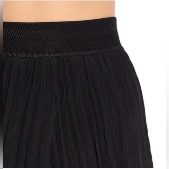 Vince Crushed Bias strip midi skirt - Picture 5 of 10